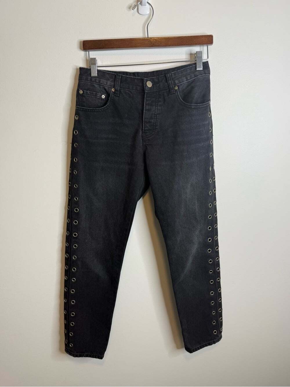 NEON BLONDE black grommet jeans open holes straight leg size 26
